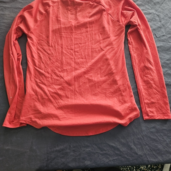 NORTH FACE ORANGE LONG SLEEVE WOMENS SHIRT 2017 BOSTON MARATHON SMALL - Picture 2 of 4